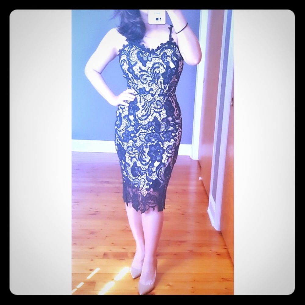 Stunning Black & Nude Lace Midi Dress